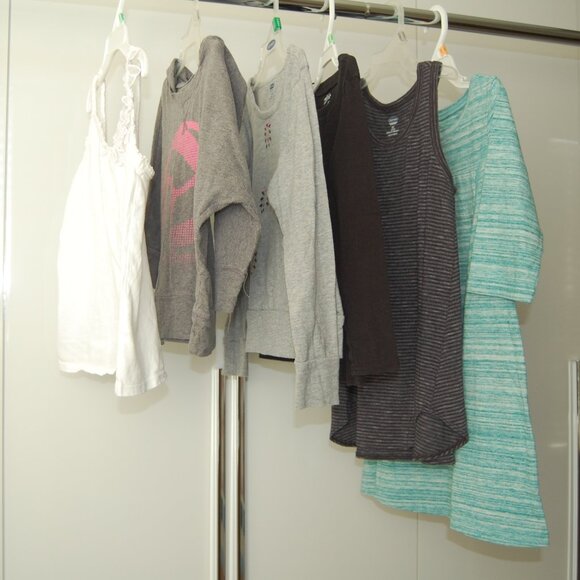 Old Navy Girls Size 6-7, Lot of 6 - Tops & Dresses - Picture 2 of 16